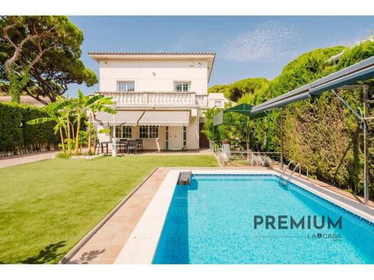 Villa zum Kauf 1.600.000 € 4 Zimmer 218 m² Castelldefels 08860