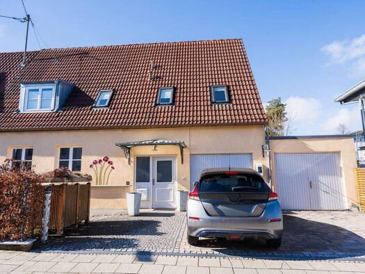 Doppelhaushälfte zum Kauf 1.490.000 € 6 Zimmer 282,4 m² 563 m² Grundstück Unterhaching 82008