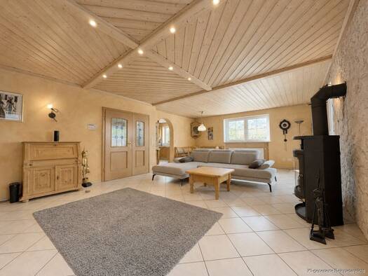 Einfamilienhaus zum Kauf 469.000 € 4,5 Zimmer 124,8 m² 761 m² Grundstück Wenzenbach Wenzenbach 93173