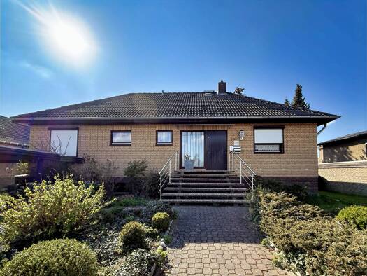 Bungalow zum Kauf 485.000 € 4 Zimmer 102 m² 696 m² Grundstück Empelde Ronnenberg 30952