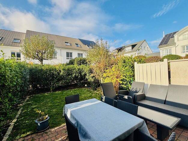 Reihenmittelhaus zum Kauf provisionsfrei 739.000 € 4 Zimmer 131 m² 132 m² Grundstück frei ab 01.04.2026 Liederbach 65835