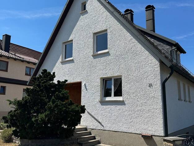 Einfamilienhaus zur Miete 930 € 4 Zimmer 115 m² 461 m² Grundstück frei ab 01.09.2025 Untersteinbach Rauhenebrach 96181