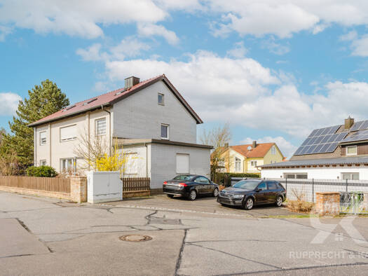 Mehrfamilienhaus zum Kauf 359.990 € 7 Zimmer 215 m² 800 m² Grundstück Wackersdorf 92442