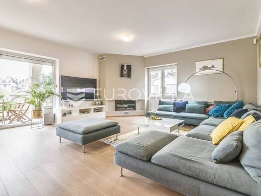 Haus zur Miete 4.500 € 3 Zimmer 300 m² Mlinovi Zagreb