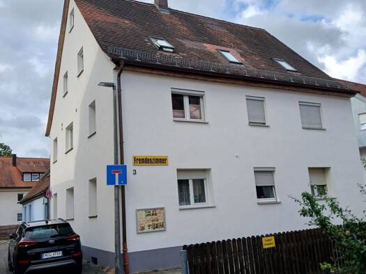 Maisonette zur Miete 760 € 4 Zimmer 102 m² Geschoss 2/3 frei ab 01.10.2026 Gerichtsweg 3 Kornburg Südliche Außenstadt 90455