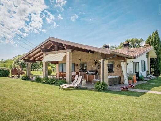 Reiterhof zum Kauf 70.000 m² Grundstück Aiello del Friuli 33041