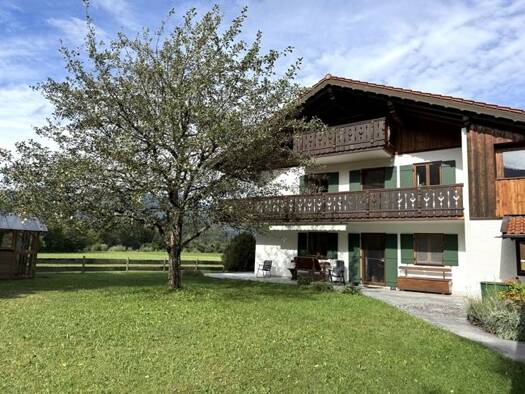 Wohnung zur Miete 1.370 € 4,5 Zimmer 111 m² 1. Geschoss frei ab 01.10.2026 Eschenlohe 82438
