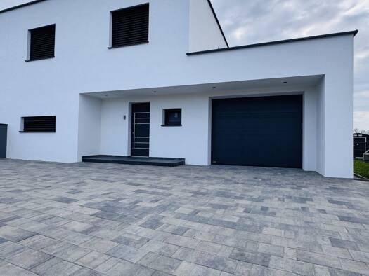 Haus zum Kauf - Erstbezug 395.000 € 4 Zimmer 120 m² 400 m² Grundstück frei ab 01.05.2026 Altheim 4950