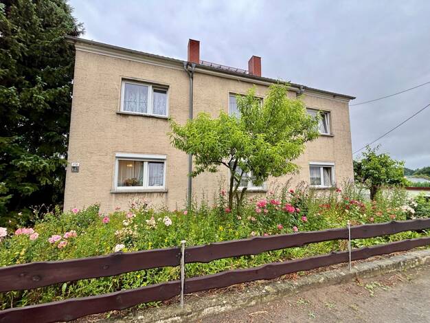Mehrfamilienhaus zum Kauf 149.000 € 7 Zimmer 163 m² 660 m² Grundstück Wallroda Arnsdorf 01477