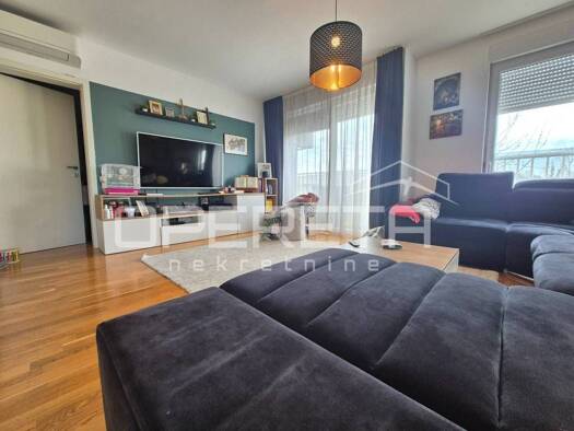 Wohnung zum Kauf 285.000 € 4 Zimmer 82 m² Odra