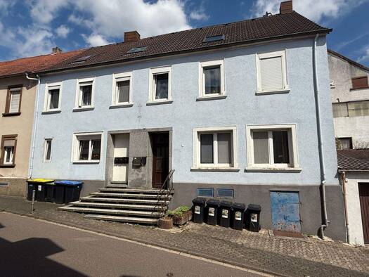 Mehrfamilienhaus zum Kauf 377.000 € 13 Zimmer 290,1 m² 424 m² Grundstück frei ab sofort Steinbach Ottweiler 66564