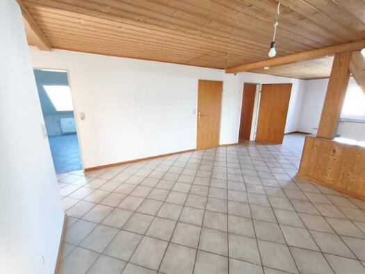 Wohnung zur Miete 790 € 3 Zimmer 80 m² Weisendorf Weisendorf 91085