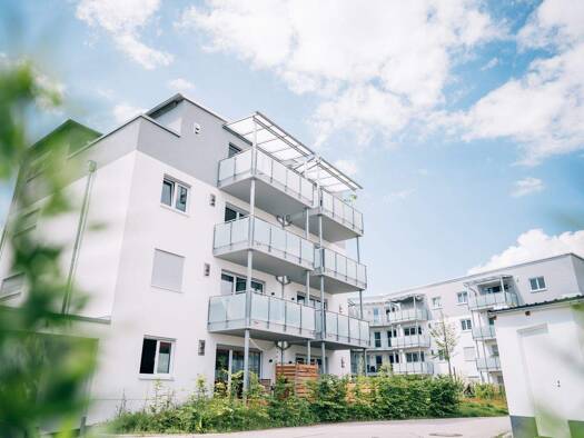 Wohnung zur Miete 800 € 2 Zimmer 57,1 m² Obertraubling Obertraubling 93083