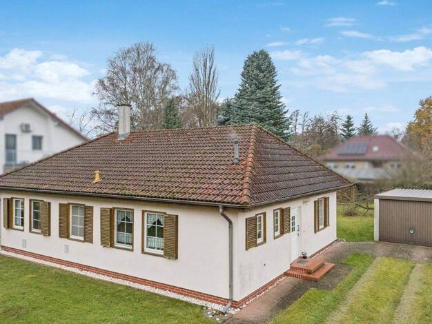 Bungalow zum Kauf 390.000 € 3,5 Zimmer 110 m² 985 m² Grundstück Storkow Storkow (Mark) 15859