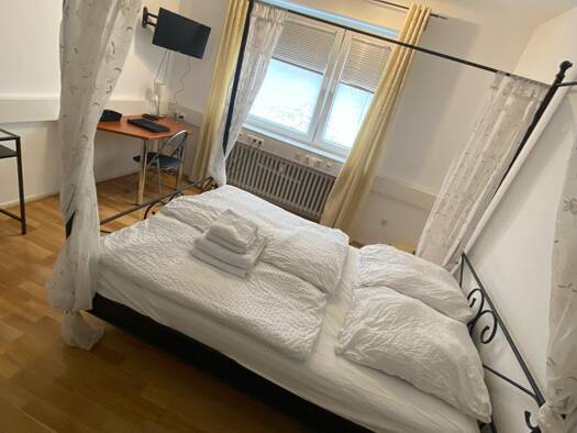 WG-Zimmer zur Miete Wohnen auf Zeit 650 € 15 m² frei ab 01.01.2026 Aachen 52070