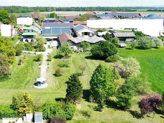 Haus zum Kauf 2.100.000 € 10 Zimmer 500 m² 23.030 m² Grundstück Gögging Bad Füssing 94072