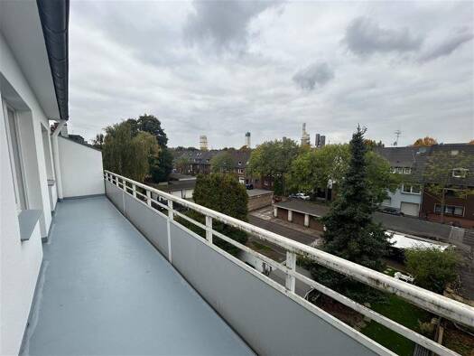 Wohnung zur Miete 745 € 3 Zimmer 68,8 m² 3. Geschoss frei ab sofort Horststraße 58 Untermeiderich Duisburg 47137