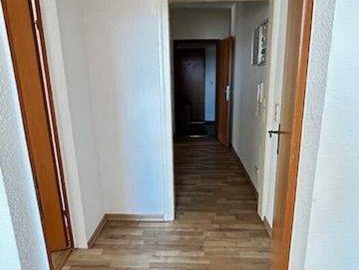 Wohnung zur Miete 245 € 2 Zimmer 45 m² 2. Geschoss frei ab sofort Werdauer Straße 63 Crimmitschau 08451