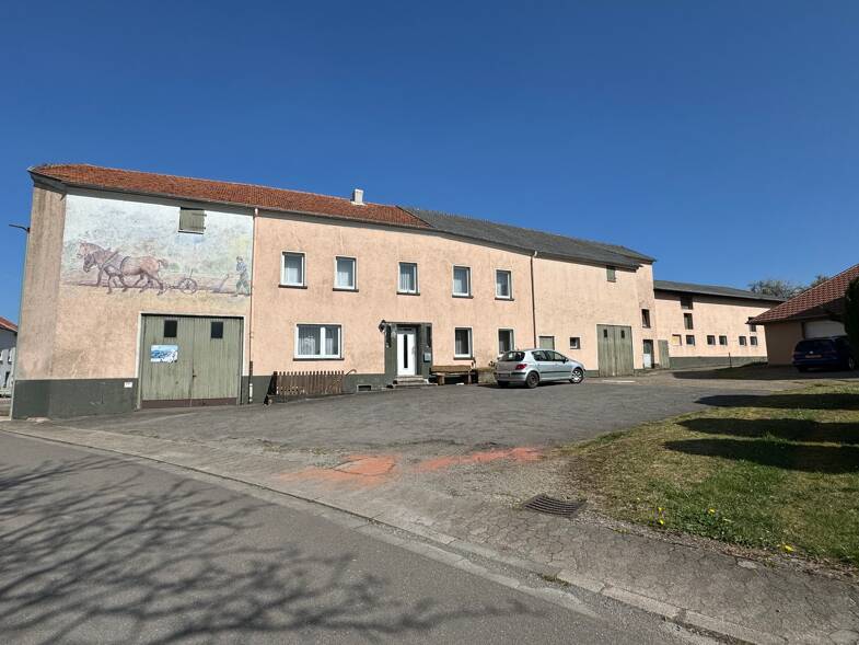 Haus zum Kauf 199.000 € 120 m² 4.810 m² Grundstück frei ab sofort lothringerstrasse 10 Weiten Mettlach 66693