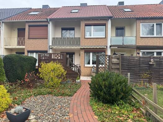 Reihenmittelhaus zum Kauf 199.999 € 6 Zimmer 115 m² 226 m² Grundstück Klein Hehlen Celle 29223