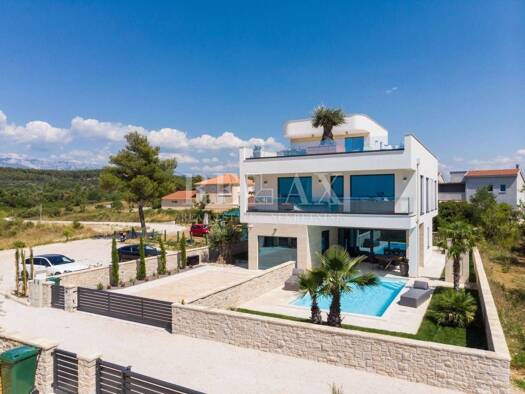 Haus zum Kauf 2.850.000 € 5 Zimmer 329 m² Ljubac, Razanac Ražanac