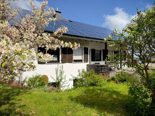 Einfamilienhaus zum Kauf provisionsfrei 319.000 € 6 Zimmer 180 m² 740 m² Grundstück Auf Helmert 10 Mittelstrimmig 56858