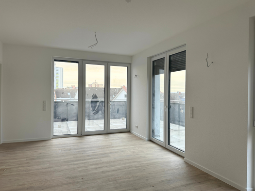 Penthouse zur Miete 1.335 € 2 Zimmer 72,2 m² frei ab sofort Langen 63225