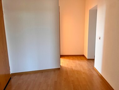 Apartment zur Miete 346 € 3 Zimmer 84,9 m² Pestalozzistraße 31 Neundorfer Vorstadt Plauen 08523