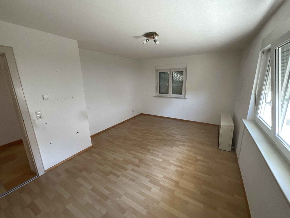 Einfamilienhaus zum Kauf provisionsfrei 349.000 € 6 Zimmer 146 m²<br/>Wohnfläche 466 m²<br/>Grundstück Kirchdorf Brigachtal 78086