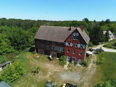 Mehrfamilienhaus zum Kauf 330.000 € 12 Zimmer 299 m² 4.945 m² Grundstück frei ab 01.06.2025 Tiefensee Werneuchen 16356