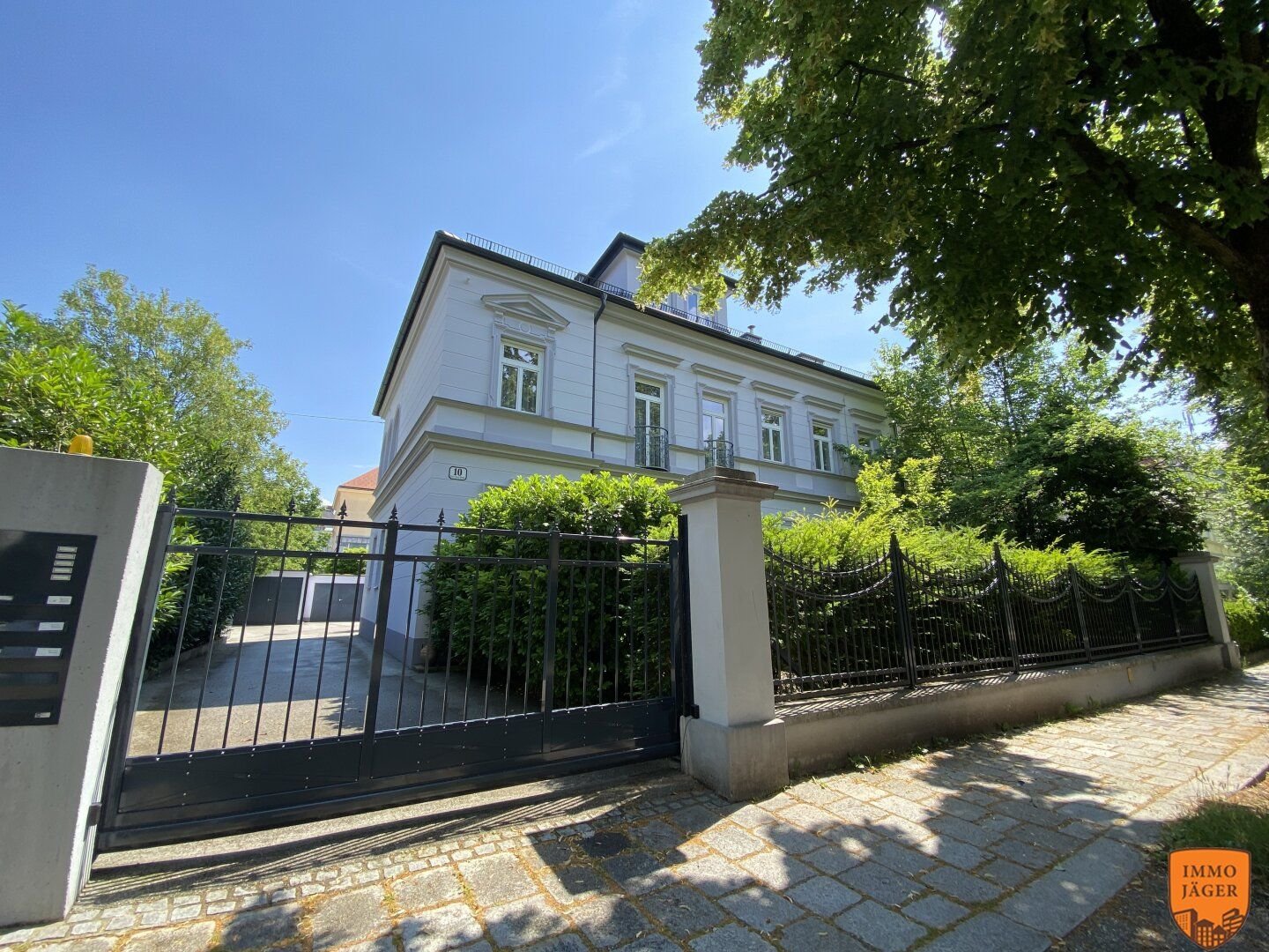 Einfamilienhaus zum Kauf 1.785.000 € 376,9 m²<br/>Wohnfläche 1.117 m²<br/>Grundstück Alois-Auer-Straße 10 Wels Wels 4600