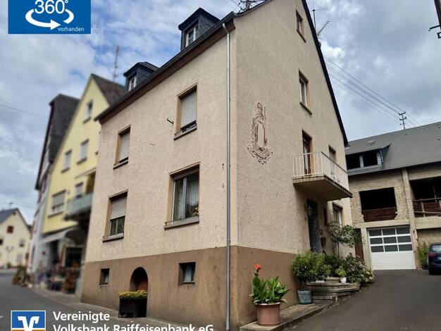Einfamilienhaus zum Kauf 229.000 € 7,5 Zimmer 140 m² 782 m² Grundstück Kröv Kröv 54536