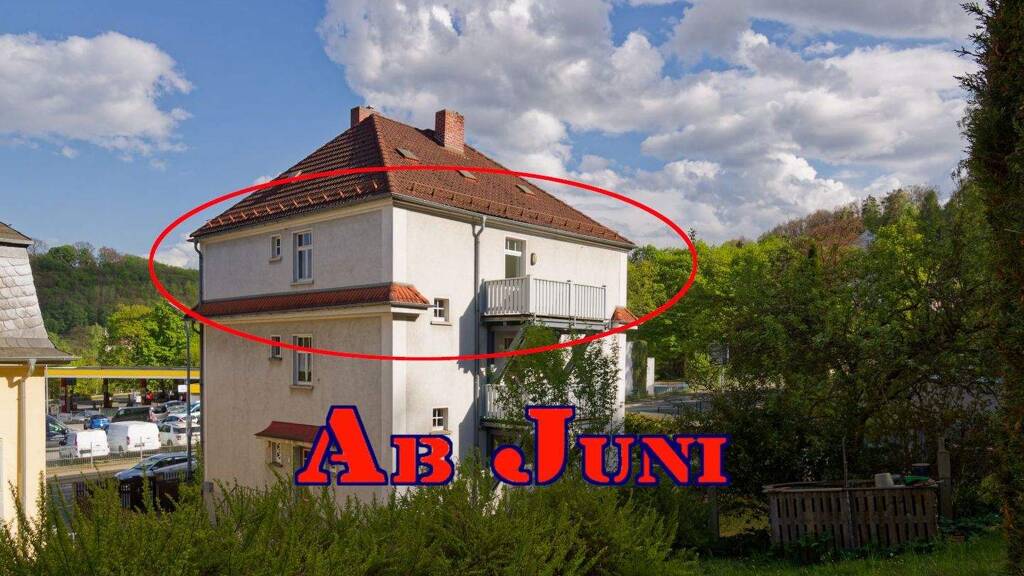 Wohnung zur Miete 599 € 3 Zimmer 82,4 m² 2. Geschoss Tannendorfstraße 12 Greiz 07973