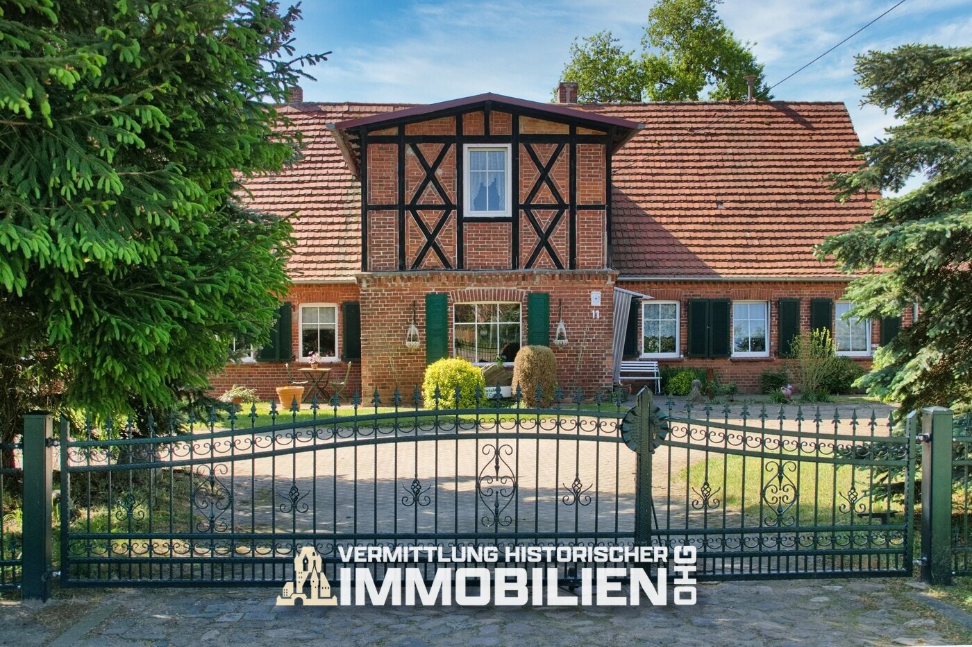 Bauernhaus zum Kauf 695.000 € 8 Zimmer 300 m²<br/>Wohnfläche 35.390 m²<br/>Grundstück Rothenburg Simonshagen 19348