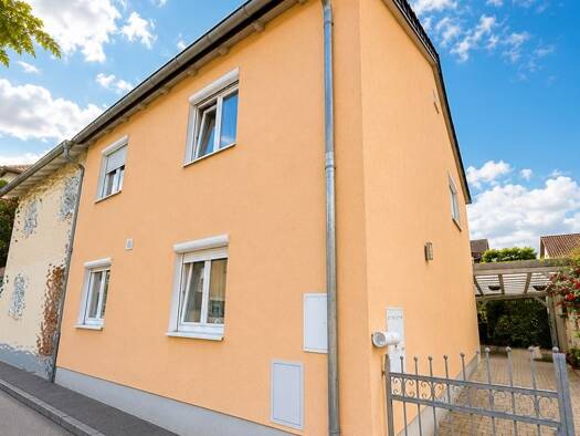 Mehrfamilienhaus zum Kauf 449.000 € 222 m² 237 m² Grundstück Straubing Straubing 94315