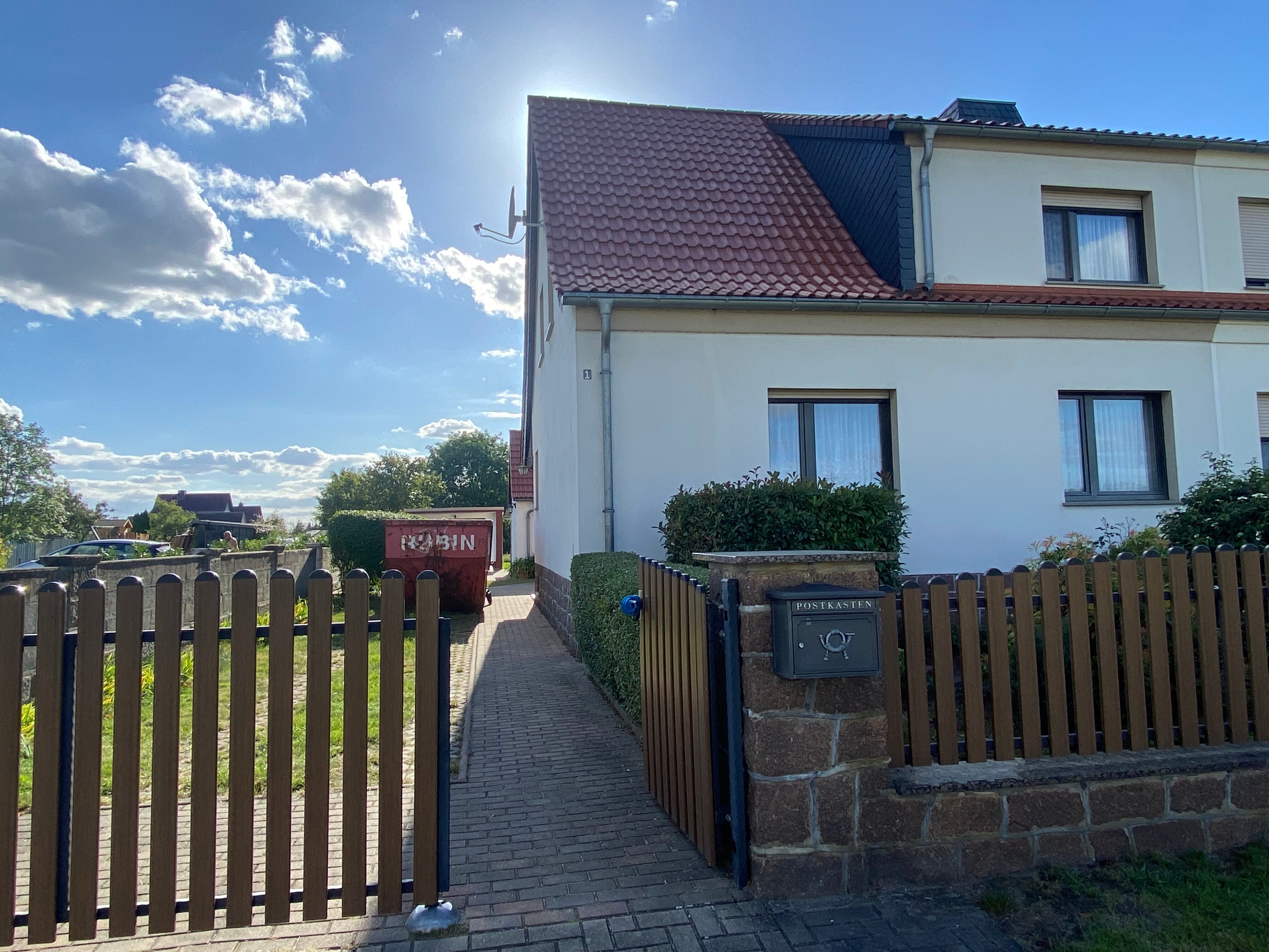 Doppelhaushälfte zum Kauf 149.000 € 6 Zimmer 100 m²<br/>Wohnfläche 1.207 m²<br/>Grundstück ab sofort<br/>Verfügbarkeit Plessa Plessa 04928