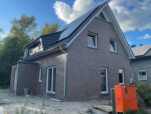 Doppelhaushälfte zur Miete 1.500 € 4 Zimmer 95 m² 300 m² Grundstück frei ab 01.02.2027 Bookhorn Ganderkesee 27777