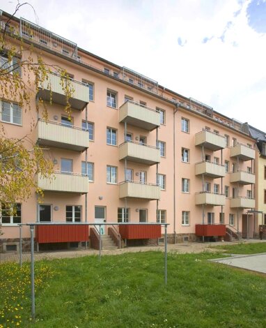 Wohnung zur Miete 570 € 3 Zimmer 75,7 m² 1. Geschoss Hermann-Ilgen-Straße 40 Radebeul 01445