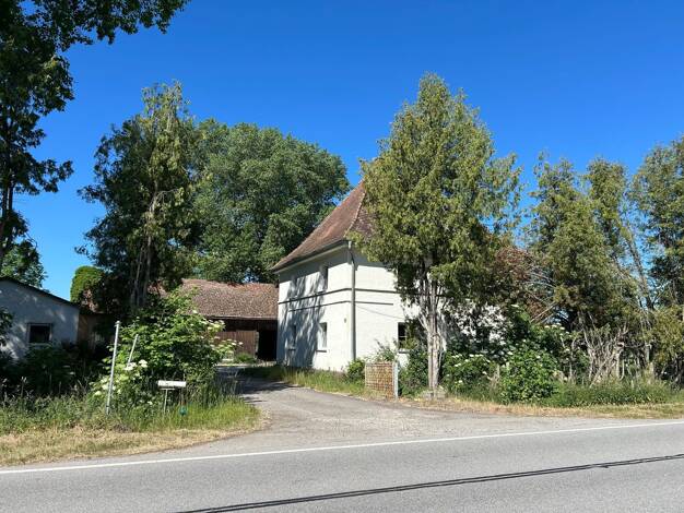 Bauernhaus zum Kauf 380.000 € 6 Zimmer 207,7 m² 4.154 m² Grundstück frei ab sofort Wallersdorfermoos Wallersdorf 94522