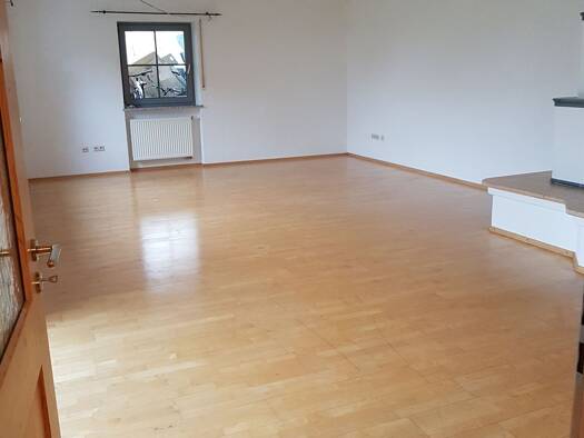 Wohnung zur Miete 930 € 4 Zimmer 95 m² frei ab 01.08.2026 Dorfen 84405