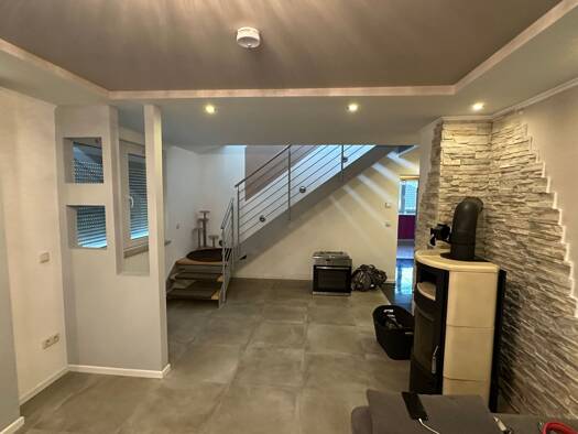 Haus zum Kauf 349.000 € 5 Zimmer 120 m² 443 m² Grundstück Gerach Gerach 96161