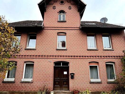 Haus zur Versteigerung 8 Zimmer 2.234 m² Grundstück frei ab sofort Wolfhagen 34466