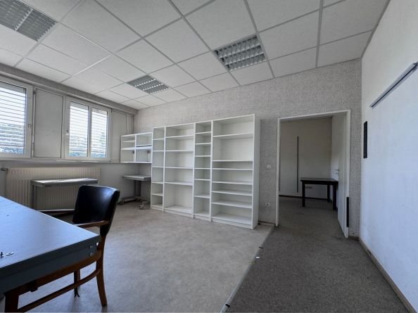 Bürofläche zur Miete 1.090 € 2 Zimmer 120 m²<br/>Bürofläche Weichs Regensburg 93059