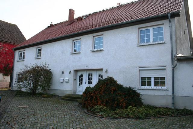 Einfamilienhaus zur Miete 950 € 10 Zimmer 152 m²<br/>Wohnfläche 4.530 m²<br/>Grundstück ab sofort<br/>Verfügbarkeit Leuterwitz Leisnig 04703