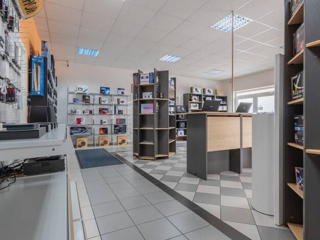 Laden zur Miete 824 € 1,5 Zimmer 75 m² Verkaufsfläche Salzweg 94121