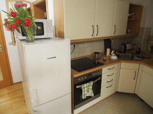 Wohnung zur Miete 750 € 2,5 Zimmer 53 m² Geschoss 1/3 frei ab sofort Heuchelhof Würzburg 97084