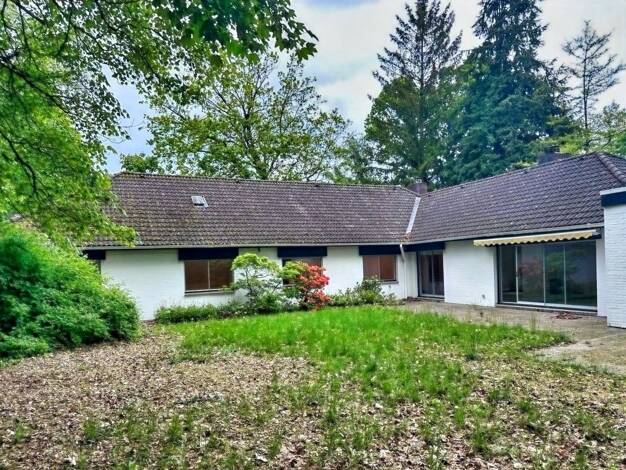 Villa zum Kauf 599.000 € 8 Zimmer 300 m² 1.763 m² Grundstück frei ab sofort Oberneuland Bremen 28355