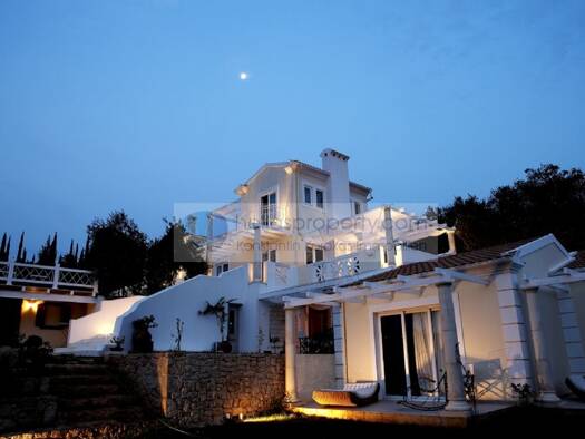 Villa zum Kauf 1.300.000 € 14 Zimmer 410 m² 4.100 m² Grundstück Municipality of Central Corfu and Diapontia Islands 49100