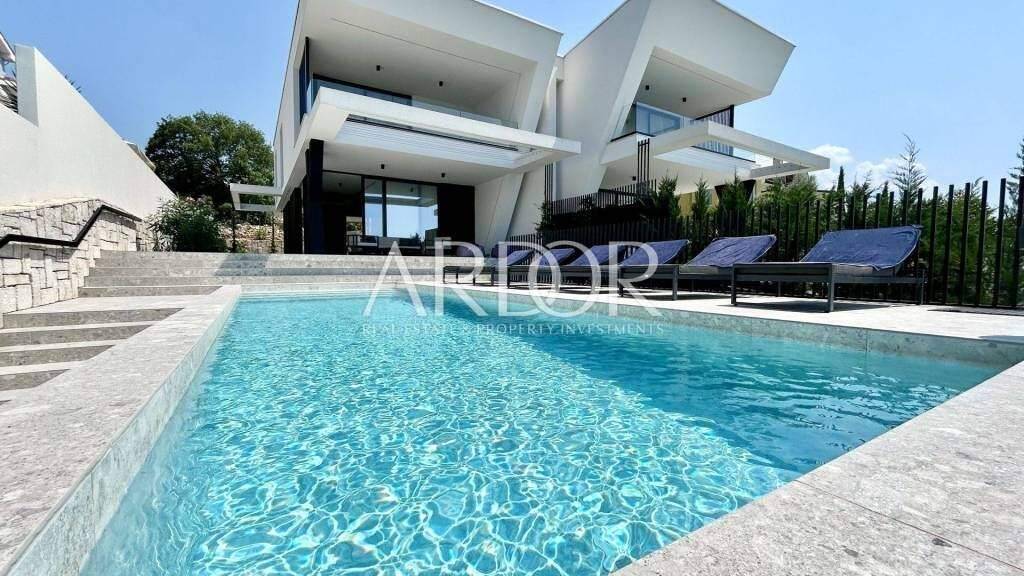 Haus zur Miete 3.500 € 5 Zimmer 233 m² Kostrena Kostrena