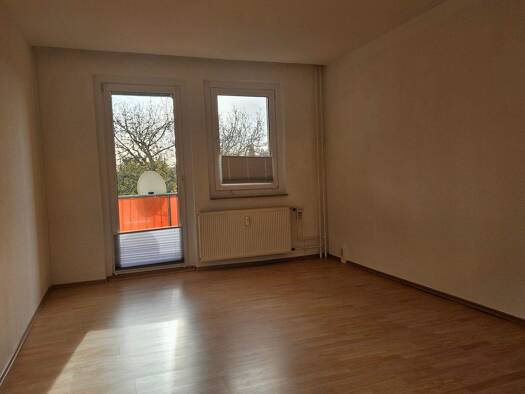 Wohnung zur Miete 520 € 3 Zimmer 75,3 m² Geschoss 2/3 frei ab sofort Laugkstraße 9 Senftenberg 01968
